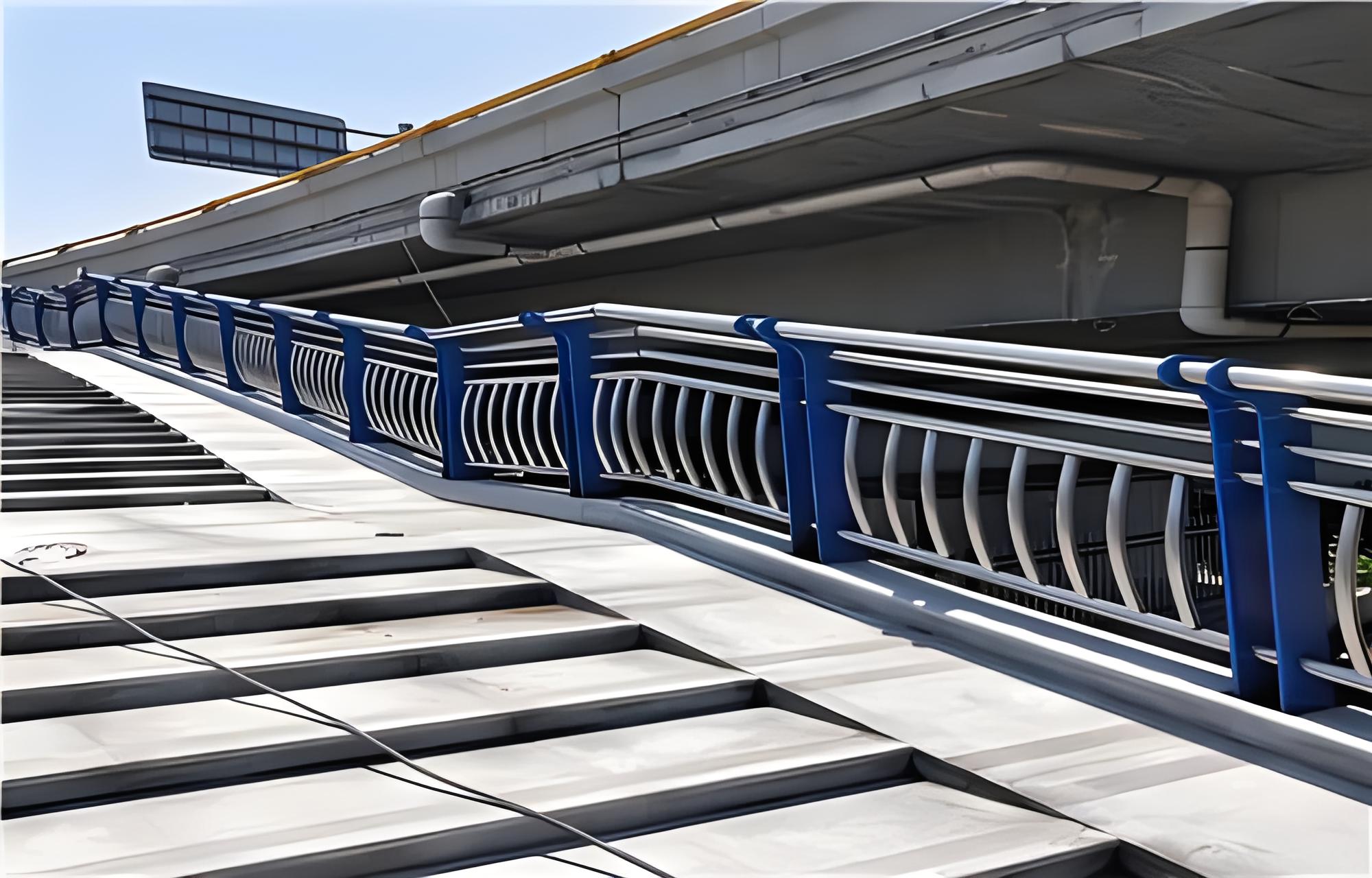 菏泽不锈钢桥梁护栏维护方案：确保安全，延长使用寿命