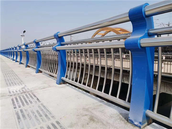 菏泽304不锈钢复合管护栏的生产工艺揭秘